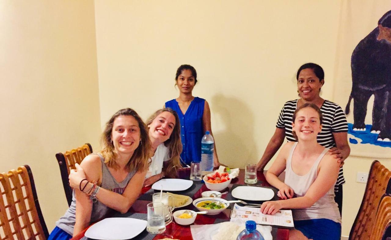 Sweet Home Tourist Rest, Cooking Classes & Tours Anuradhapura Exterior foto
